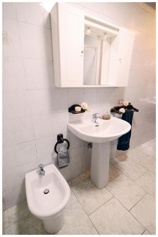 Il Villino Apartments Bari Bagian luar foto